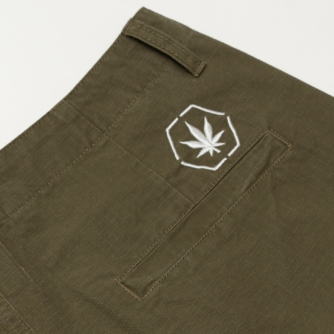 Blessed25 : Cargo Shorts Olive