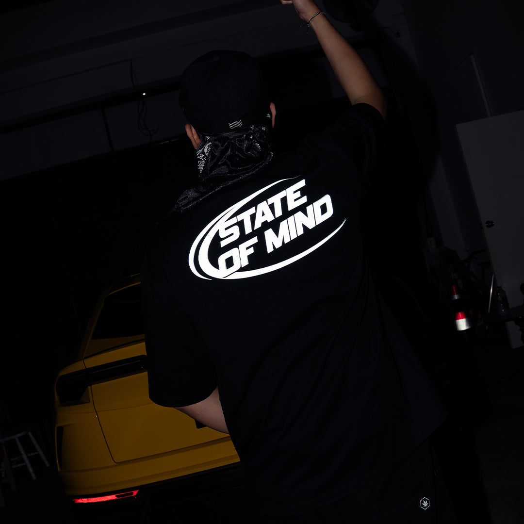 EOT : Crescent Tee Black