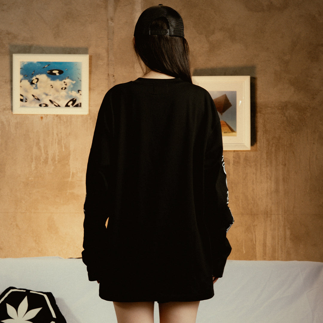 WBB25 : Letter L/S Tee Black